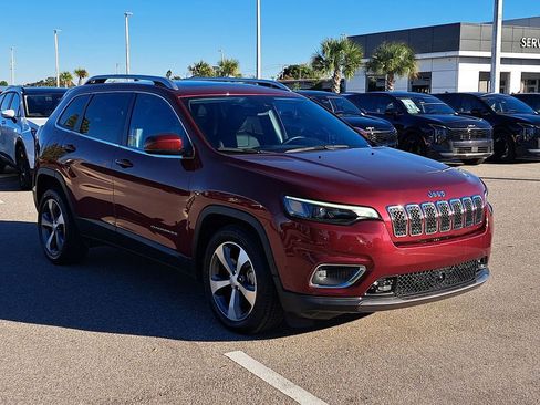 Used 2021 Jeep Cherokee Limited w/ Elite Package image 3