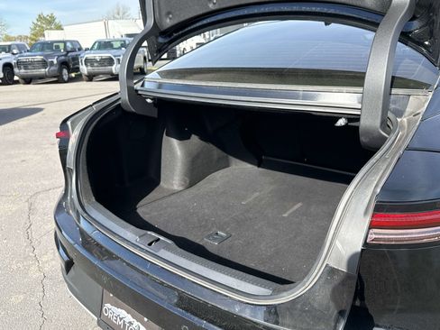 Used 2024 Toyota Crown Limited image 15