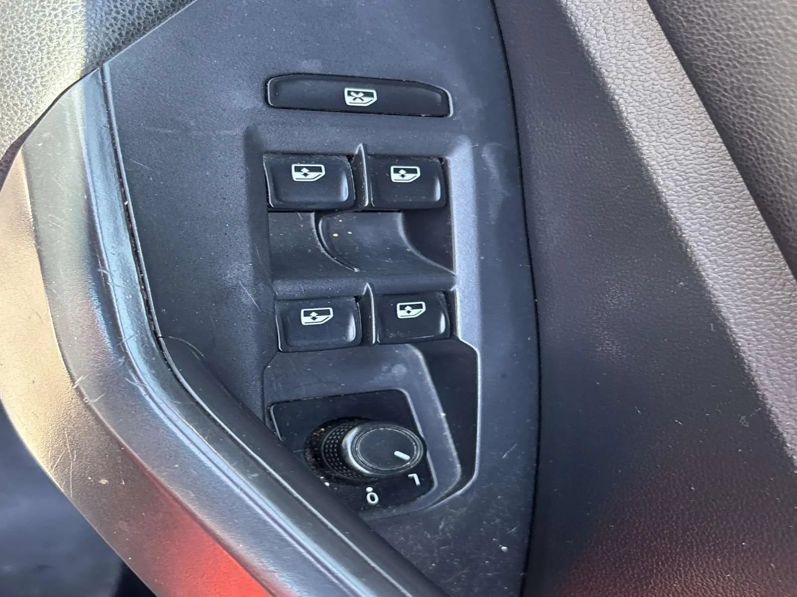 Used 2019 Volkswagen Jetta R-Line FWD image 15