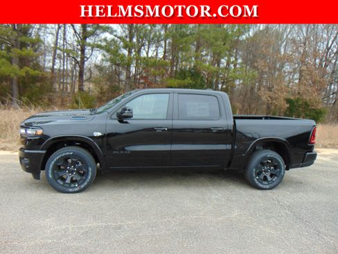 New 2026 RAM 1500 Big Horn w/ Night Edition AWD/4WD image 7