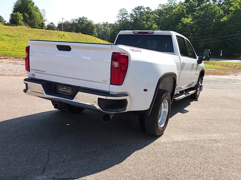 Used 2025 Chevrolet Silverado 3500 LT w/ Safety Package AWD/4WD image 4