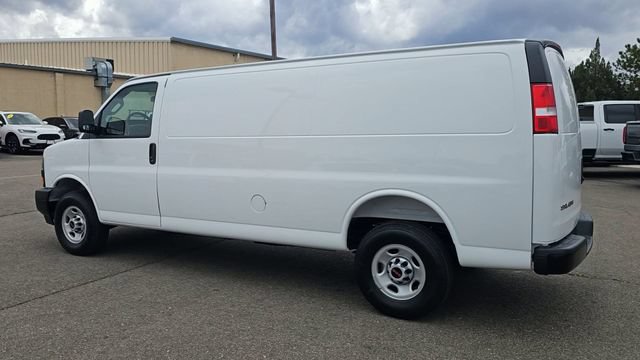 New 2026 GMC Savana 3500 Extended w/ Driver Convenience Package RWD image 7