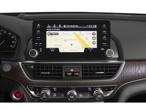 Used 2018 Honda Accord Touring image 11