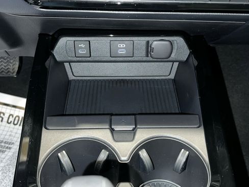 New 2026 Toyota Prius XLE image 22