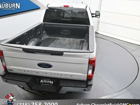 Used 2019 Ford F250 Lariat w/ Lariat Ultimate Package AWD/4WD image 32