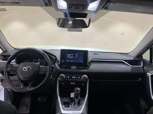 Used 2025 Toyota RAV4 XLE w/ Convenience Package FWD image 20