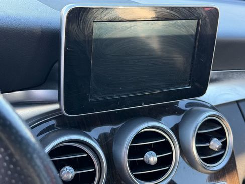 Used 2018 Mercedes-Benz C 300 image 8