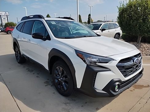 Used 2025 Subaru Outback Onyx Edition XT image 5