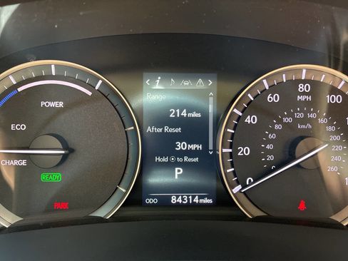 Used 2022 Lexus RX 450h AWD w/ Accessory Package (A2) image 8