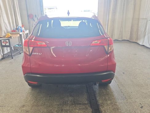 Used 2018 Honda HR-V EX image 7