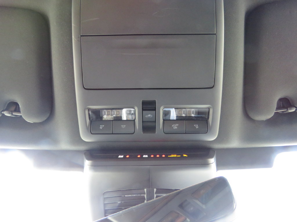 Used 2024 MAZDA CX-90 Plug-In Hybrid w/ Premium Plus AWD/4WD image 31