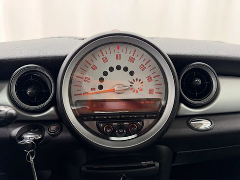 Used 2013 MINI Cooper Hardtop image 16