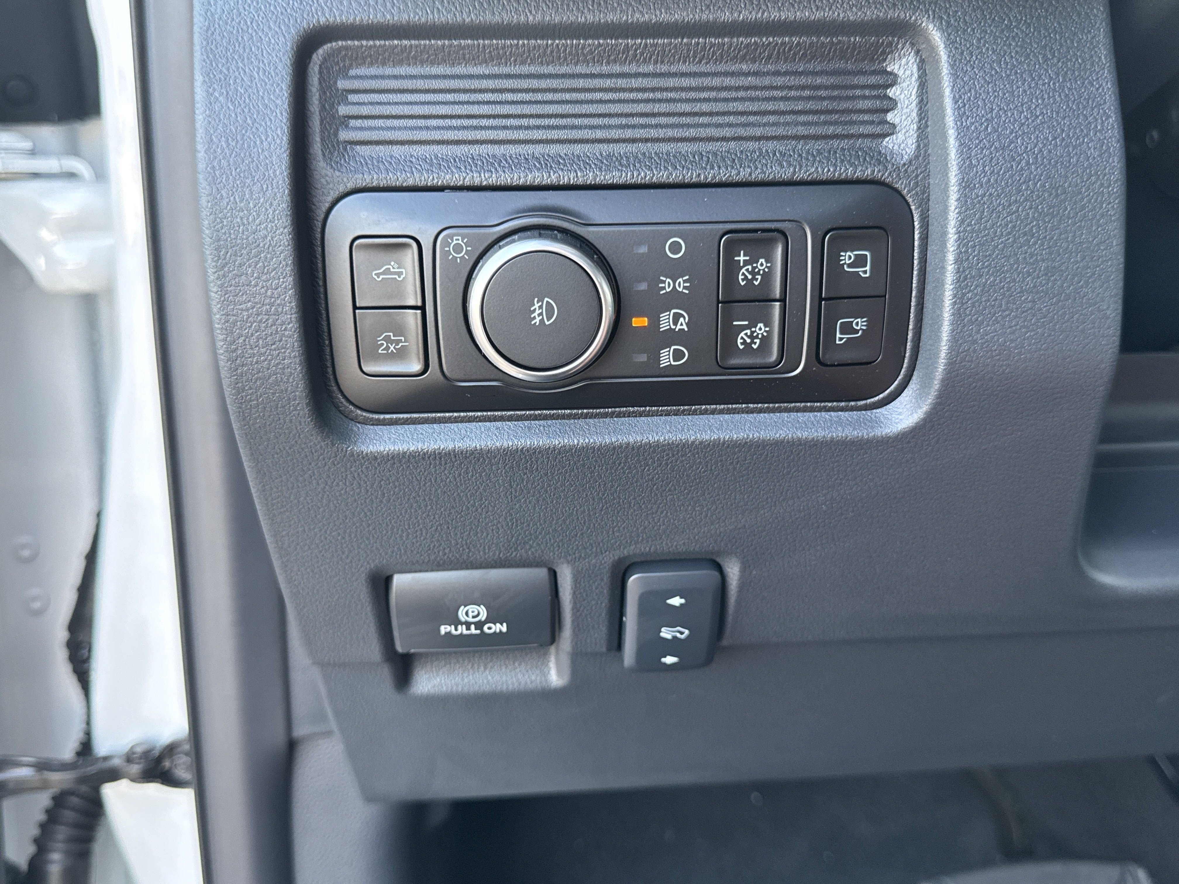 New 2025 Ford F250 Lariat w/ Lariat Ultimate Package AWD/4WD image 37