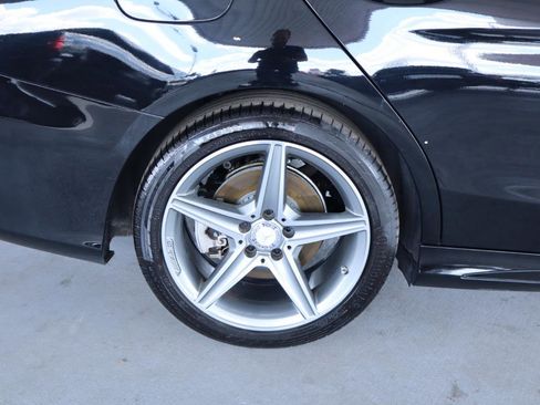 Used 2017 Mercedes-Benz C 300 4MATIC Sedan w/ Premium 3 Package image 5