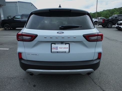 Used 2025 Ford Escape Active FWD image 4
