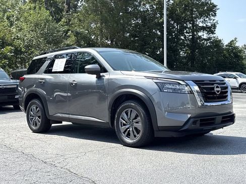 Certified 2025 Nissan Pathfinder SV AWD/4WD image 30