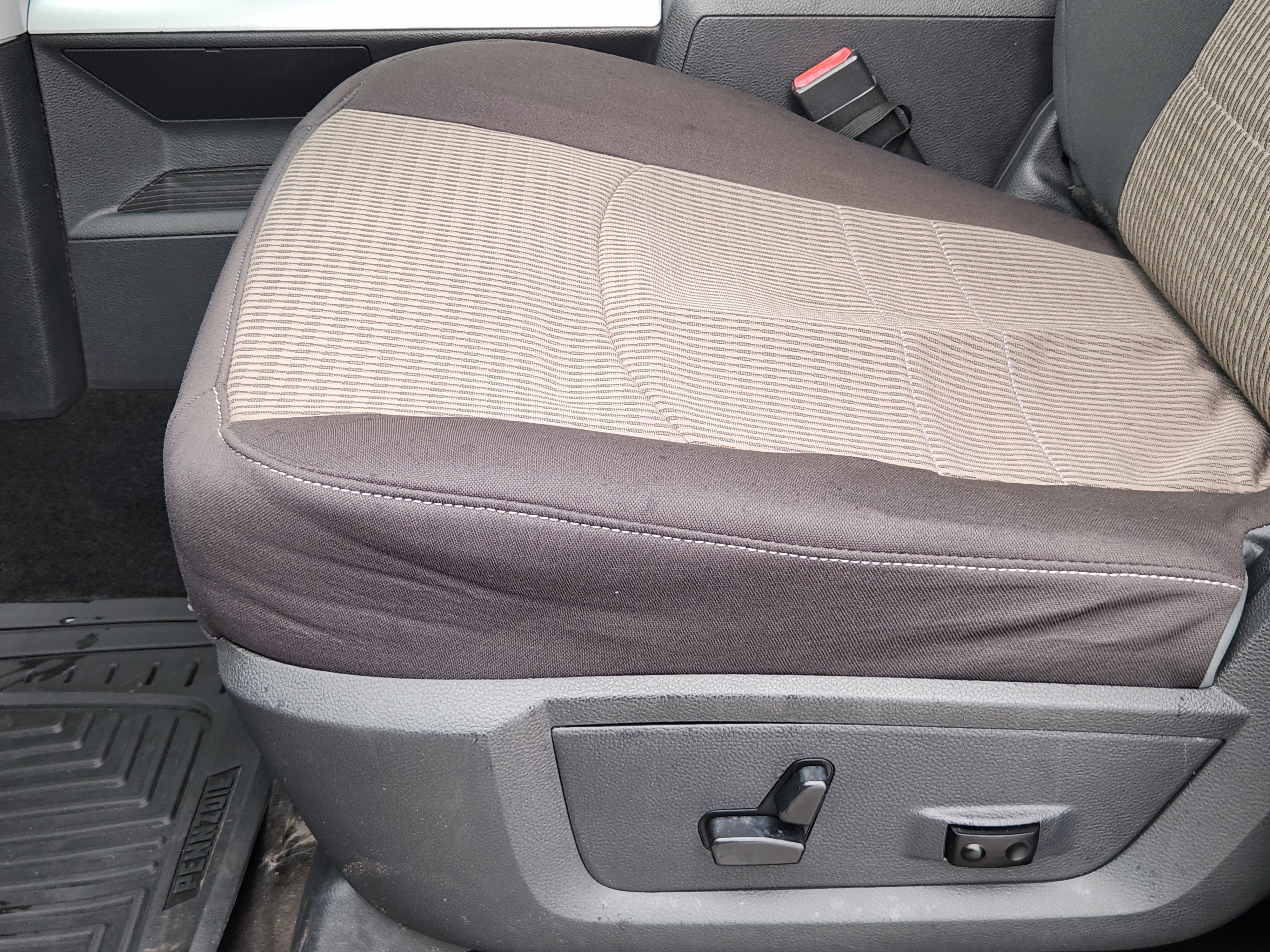 Used 2012 RAM 1500 Outdoorsman RWD image 23