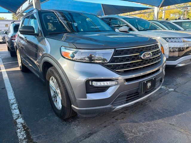 Used 2021 Ford Explorer XLT w/ Equipment Group 202A RWD image 1