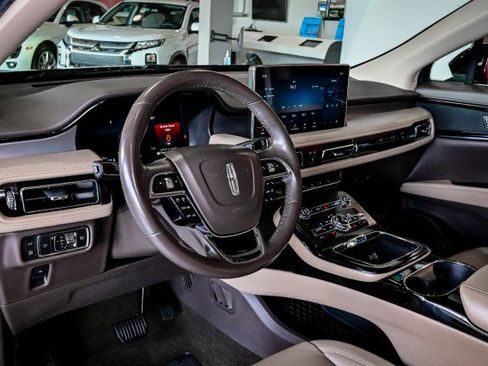 Used 2021 Lincoln Nautilus FWD w/ Equipment Group 101A image 15