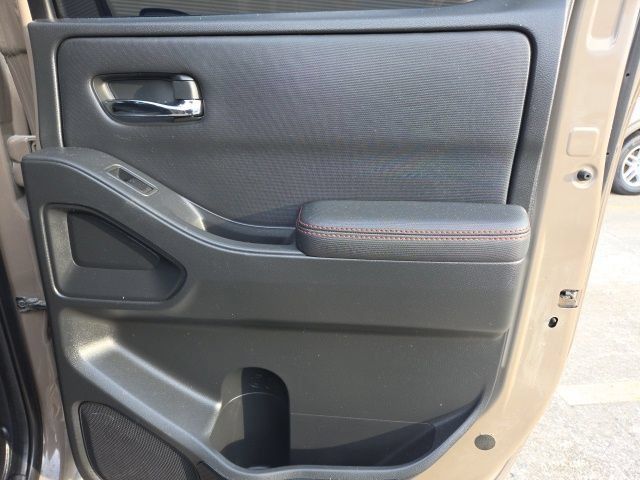 Used 2022 Nissan Frontier Pro-X RWD image 23