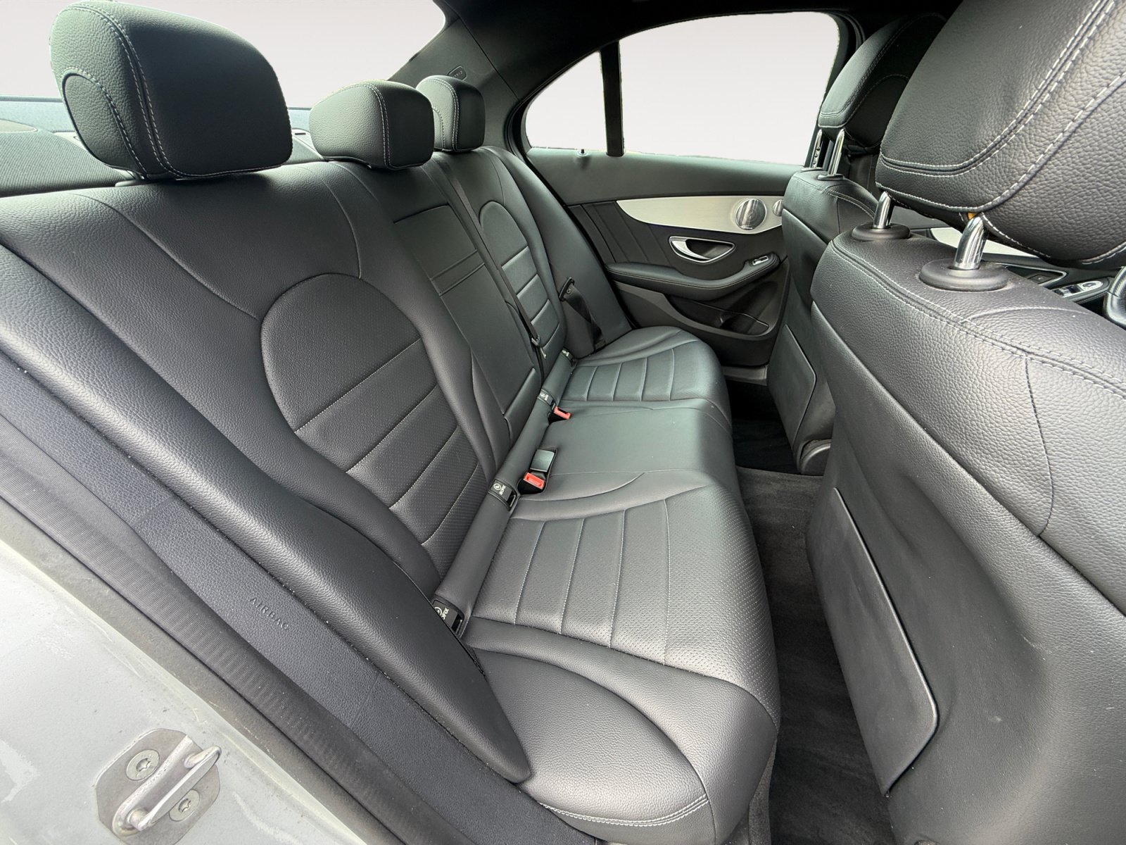 Used 2020 Mercedes-Benz C 300 Sedan image 18