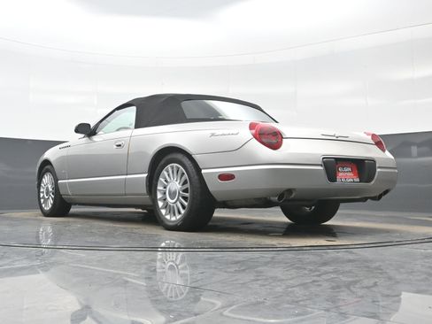 Used 2004 Ford Thunderbird image 25