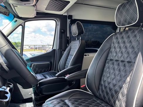 Used 2024 Mercedes-Benz Sprinter 3500 image 14