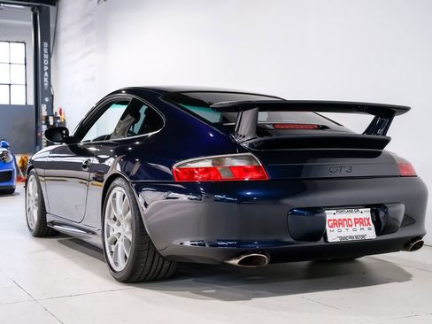 Used 2004 Porsche 911 GT3 RWD image 32