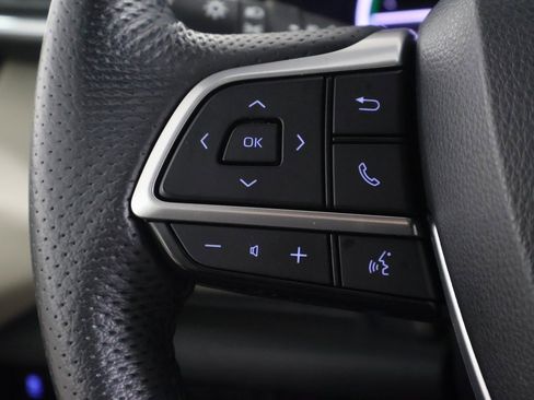 Used 2022 Toyota Sienna Limited image 43