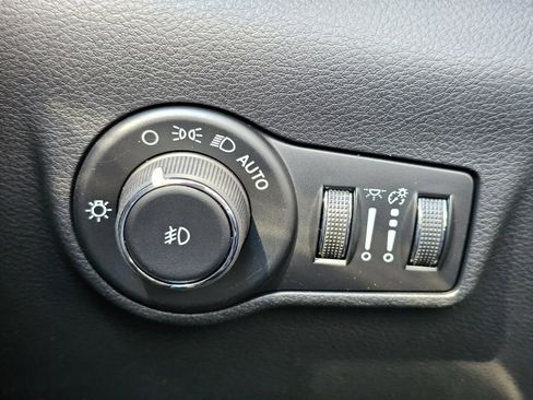 New 2026 Jeep Compass Latitude image 19