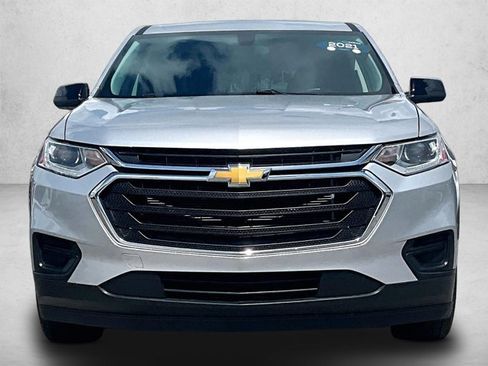 Used 2021 Chevrolet Traverse LS FWD image 3