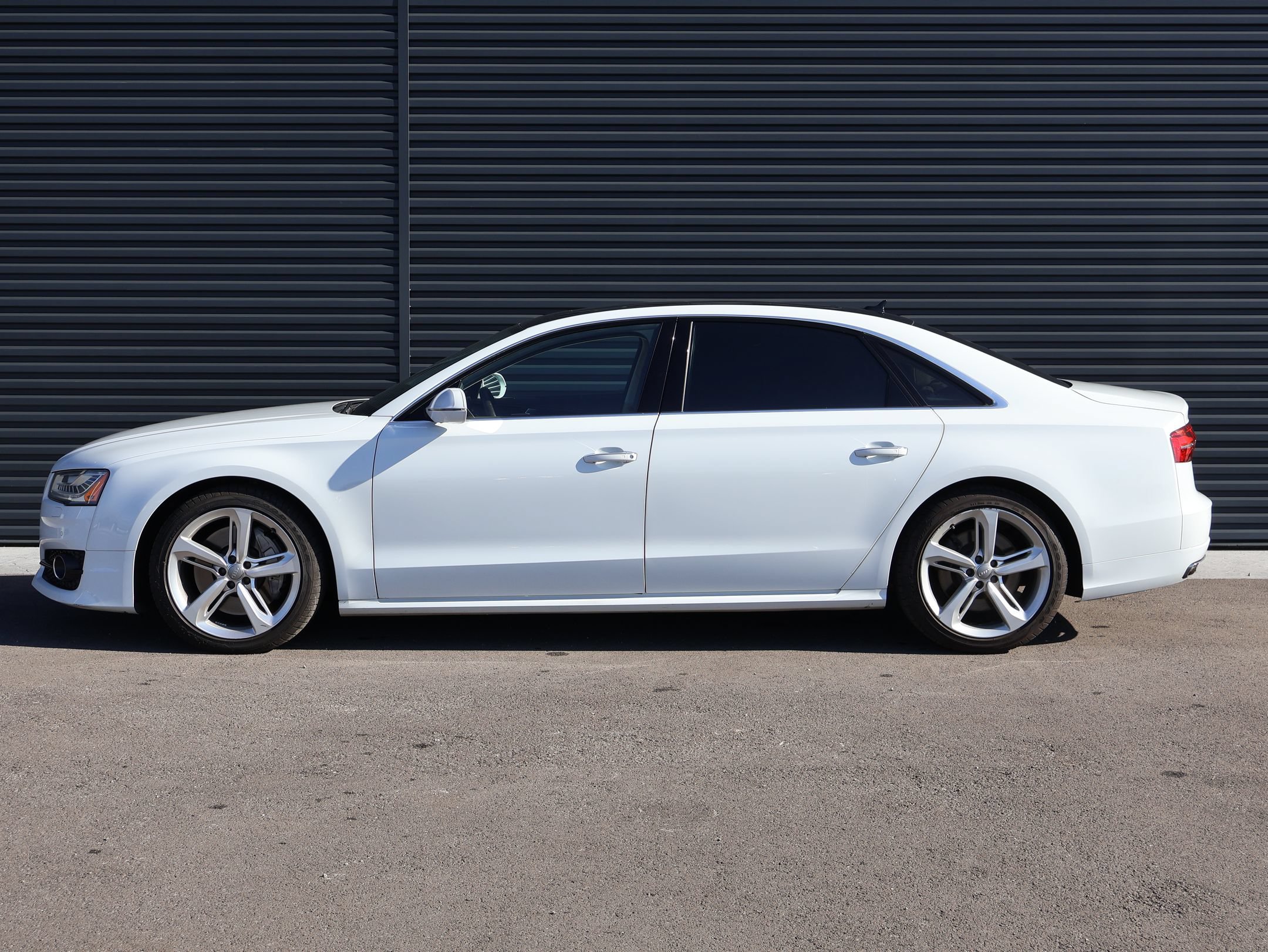 Used 2018 Audi A8 L 4.0T w/ Executive Package AWD/4WD image 8