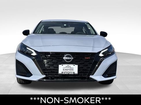 Certified 2025 Nissan Altima 2.5 SR AWD/4WD image 9