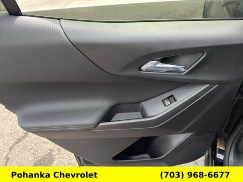 New 2026 Chevrolet Equinox LT w/ Convenience Package II AWD/4WD image 23