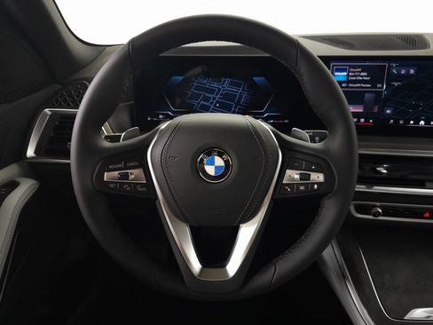Used 2026 BMW X5 xDrive40i w/ Parking Assistance Package AWD/4WD image 14