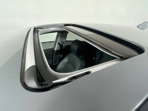 Used 2021 Hyundai Kona Ultimate FWD image 24