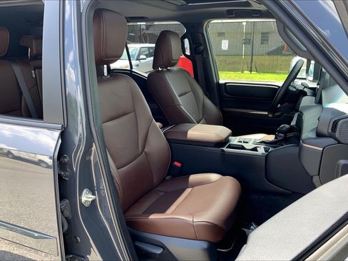 Used 2025 Toyota Land Cruiser AWD/4WD image 9