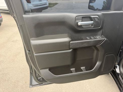 Used 2021 Chevrolet Silverado 1500 Custom AWD/4WD image 19