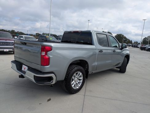 Used 2025 Chevrolet Silverado 1500 W/T w/ WT Value Package image 8