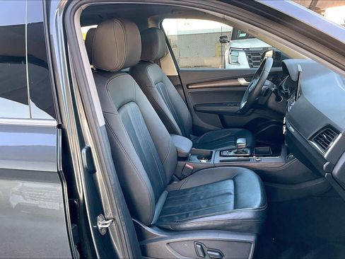 Used 2023 Audi Q5 2.0T Premium Plus w/ Premium Plus Package image 9