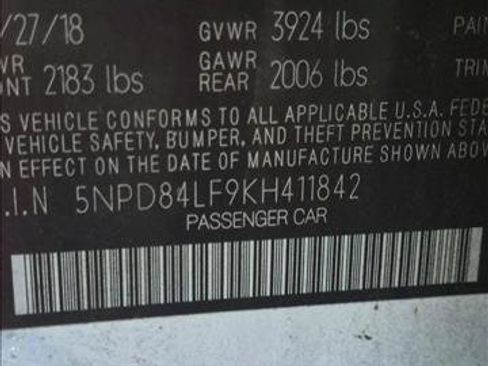 Used 2019 Hyundai Elantra Limited w/ Cargo Package FWD image 22