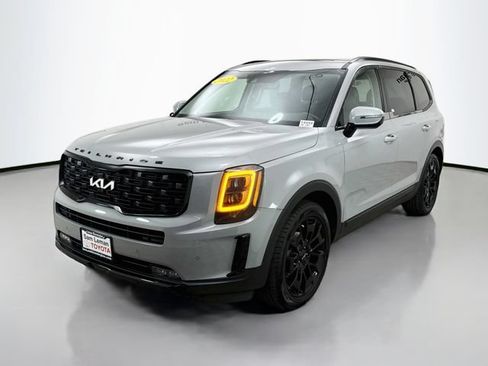 Used 2022 Kia Telluride SX w/ Nightfall Edition Package AWD/4WD image 3