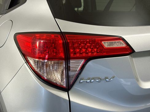 Used 2016 Honda HR-V EX image 36