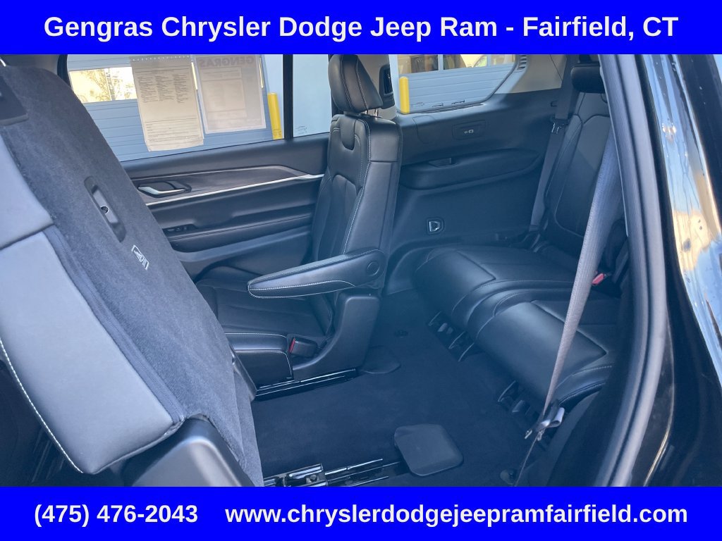 Used 2023 Jeep Grand Cherokee L Limited AWD/4WD image 51