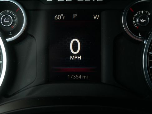 Used 2025 RAM 1500 Big Horn AWD/4WD image 35