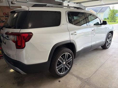 Used 2020 GMC Acadia SLT w/ Driver Alert Package II AWD/4WD image 2