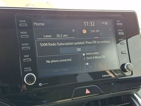 Used 2021 Toyota Venza XLE w/ Softex Package image 3