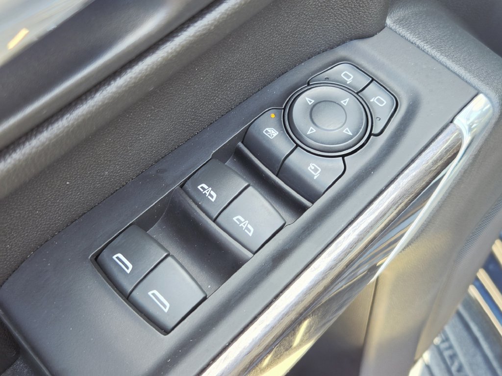 Used 2022 Chevrolet Silverado 1500 LTZ w/ Safety Package II AWD/4WD image 24