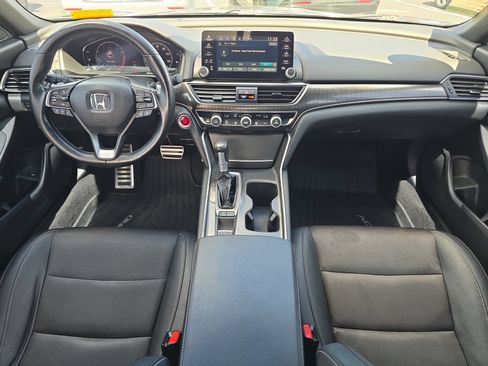 Used 2020 Honda Accord Sport image 9