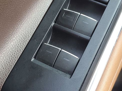 Certified 2021 Toyota Highlander Platinum image 35